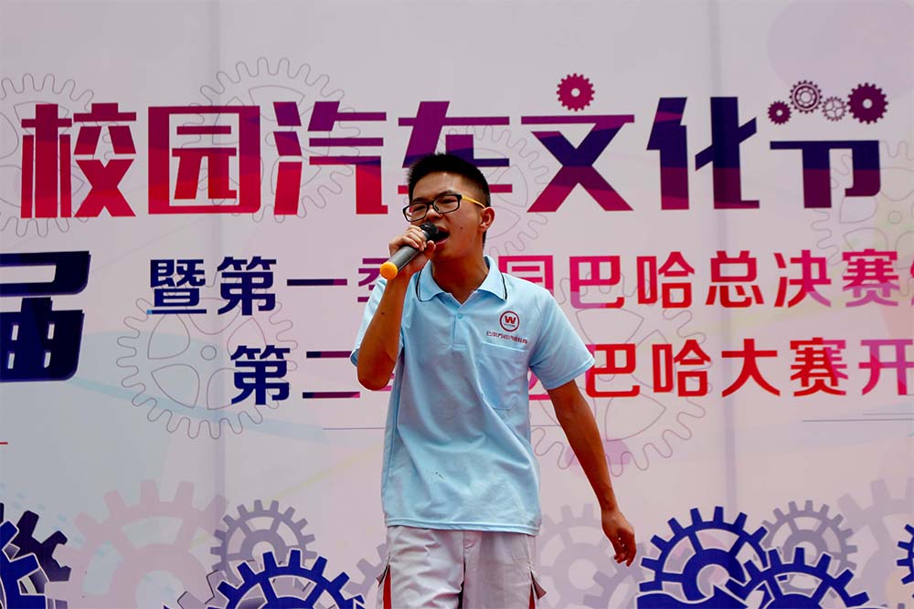 “傾聽(tīng)旋律、唱想未來(lái)”校園歌手海選賽，這個(gè)小歌手有點(diǎn)激情