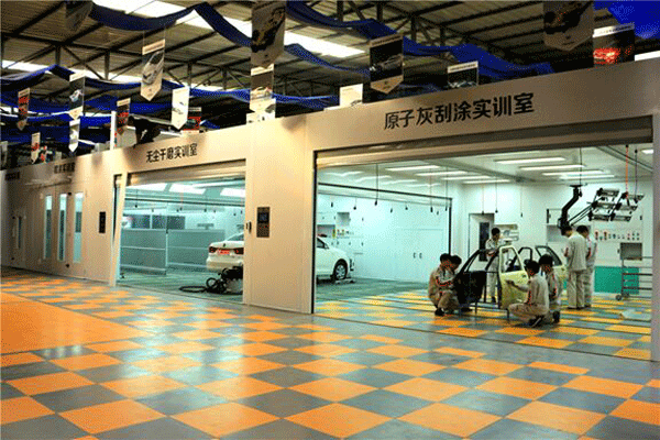 整形涂裝流水線實訓群.gif