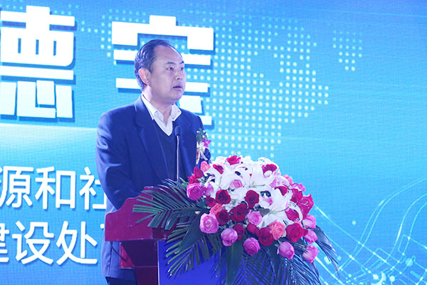 安徽省人力資源和社會保障廳職業(yè)能力建設(shè)處副處長陳德寶.JPG