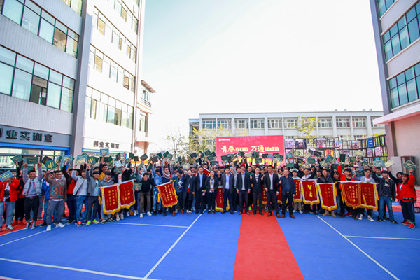 上汽修大學，學歷技術雙豐收.jpg