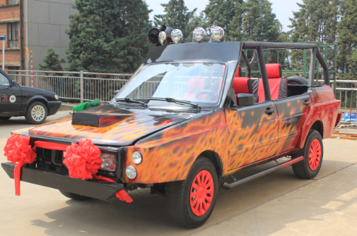 云南萬通輛越野改裝車“魅影·