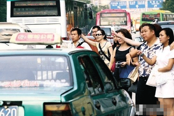 打車難，你該怎么辦？.gif