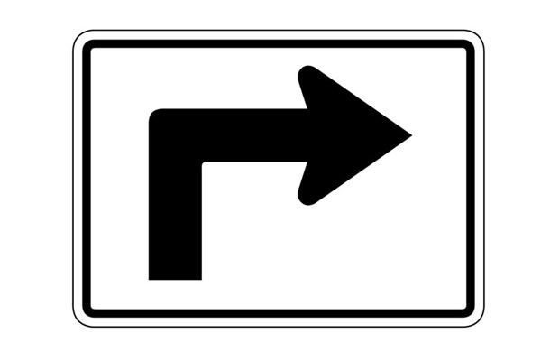 右轉(zhuǎn)彎要注意讓行.jpg