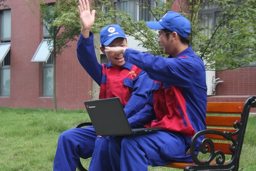學(xué)在萬通，事業(yè)更成功