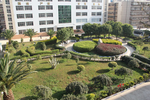 花園式的校園