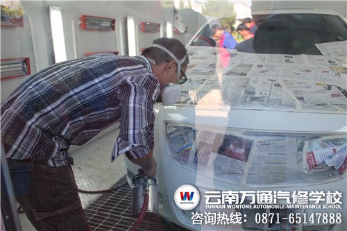 云南萬通近新添的噴烤漆房已投入使用