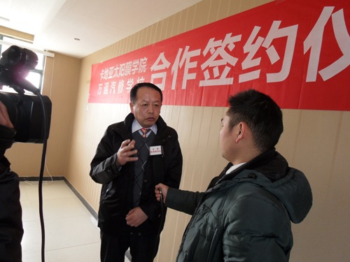江西教育電視臺采訪萬通汽修事業部部長何揚