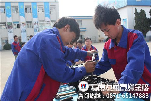胡鑫陽 王正勇小組憑著出色的表現(xiàn)獲得名.jpg