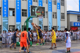 奮力一搏，汗水見證青春